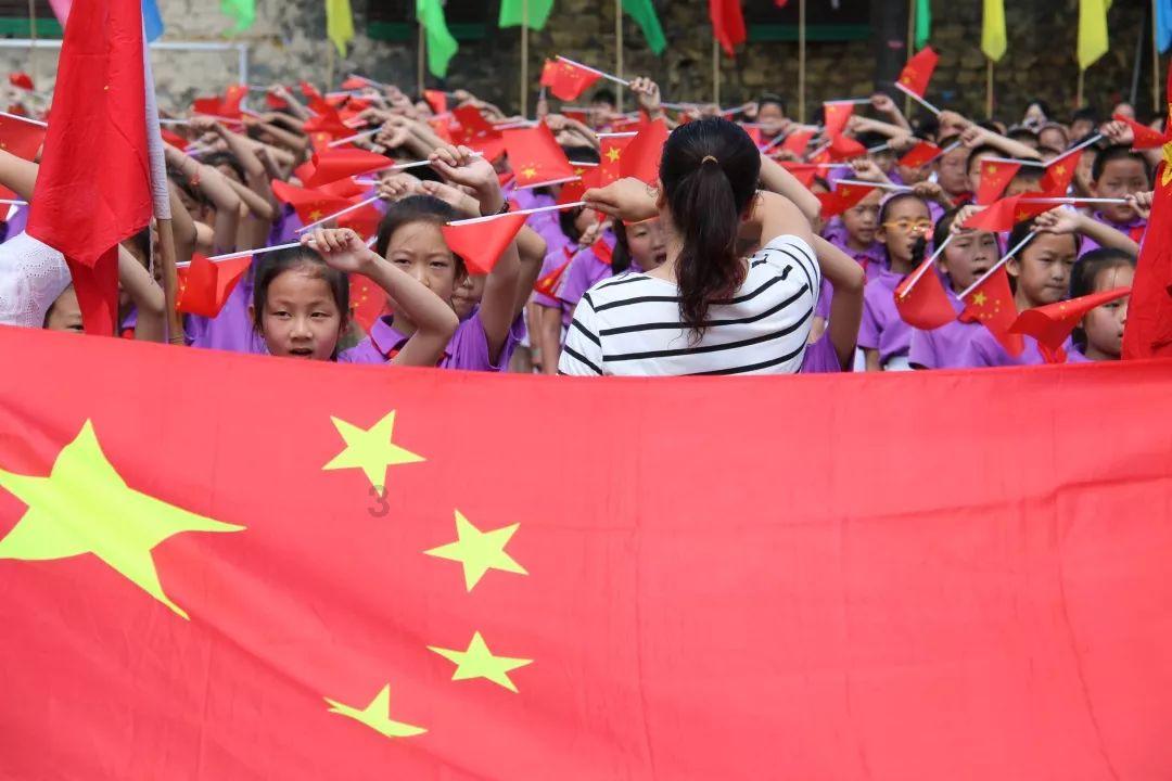 小猫钓鱼游戏龙王版有船